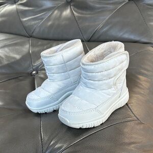 Stylish White Kids Boots